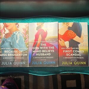 Julia Quinn Bridgerton Prequel Set - 3 books in like new condition